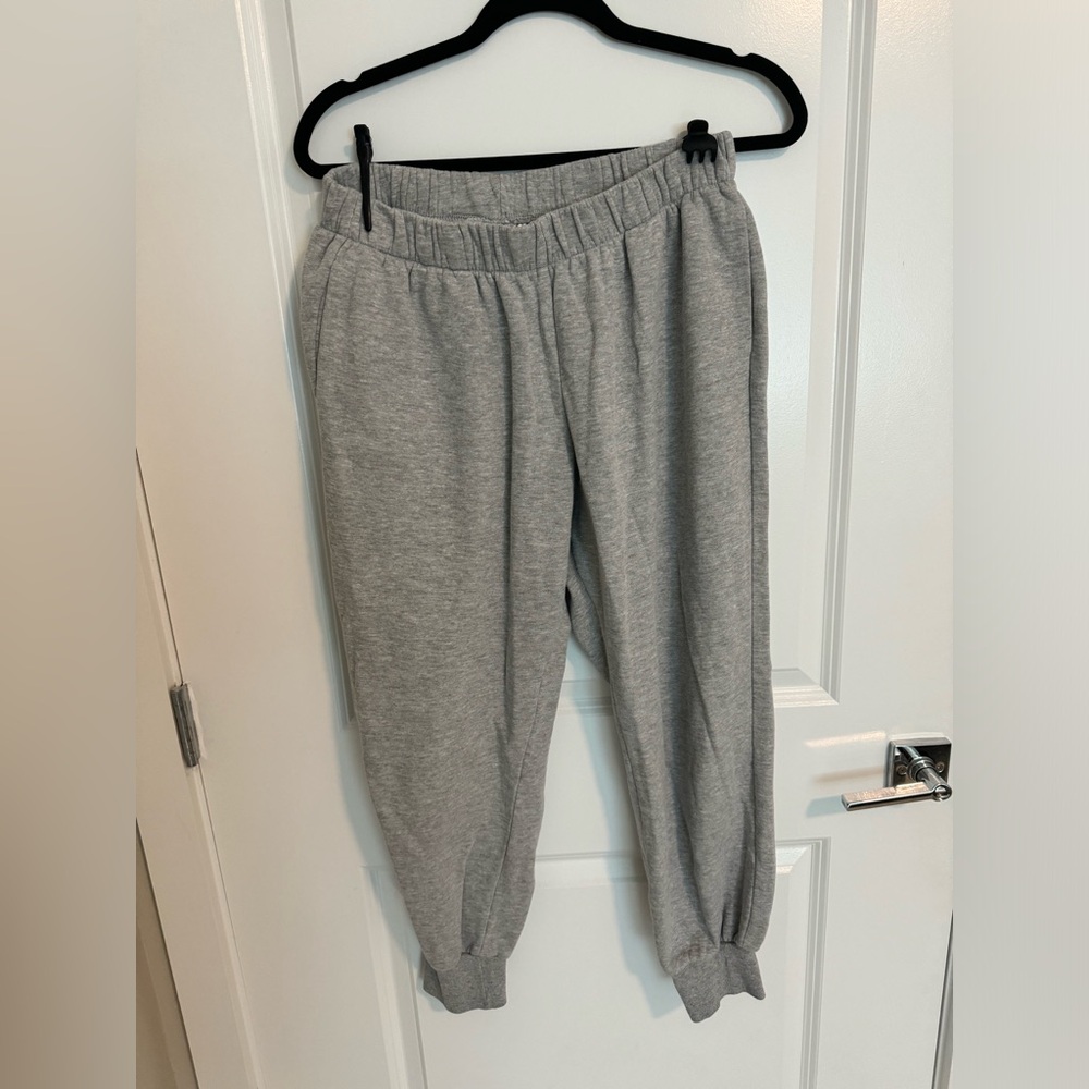 GREY DIVIDED SWEATPANTS